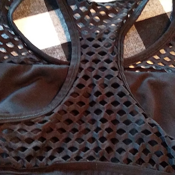 Pink Victoria's Secret Ultimate sports bra size Large cheetah print - Picture 3 of 5